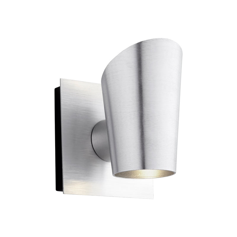 Pilot Outdoor Wall Sconce