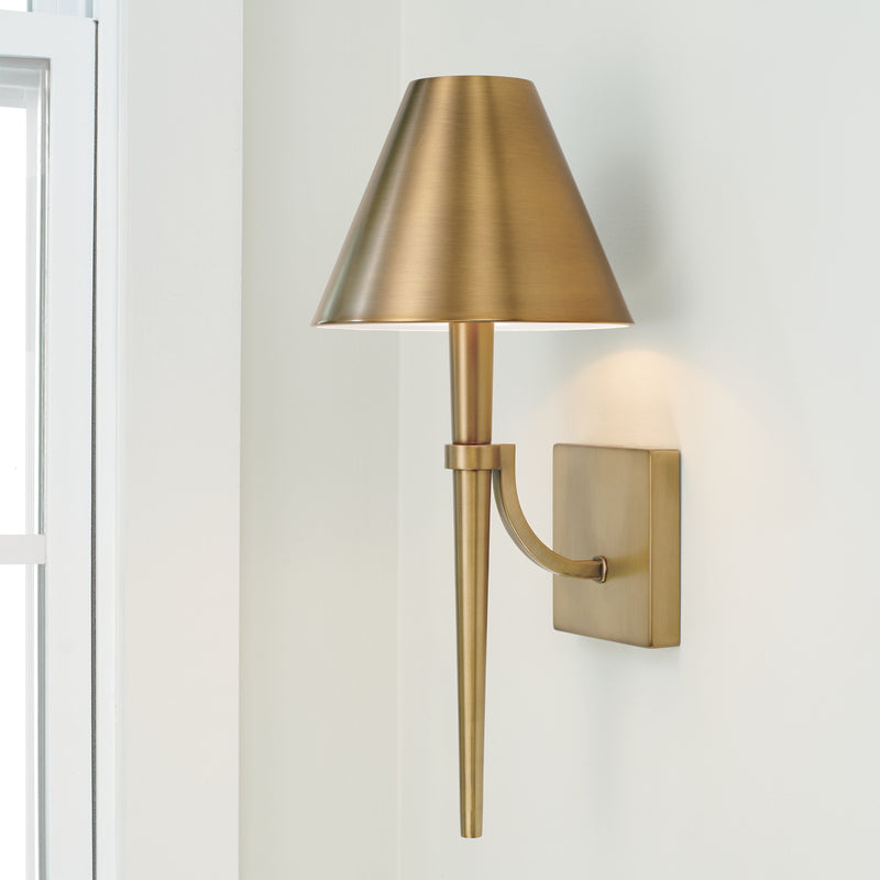 Holden Sconce